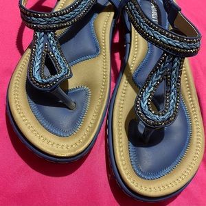 Saimeitu Sandals